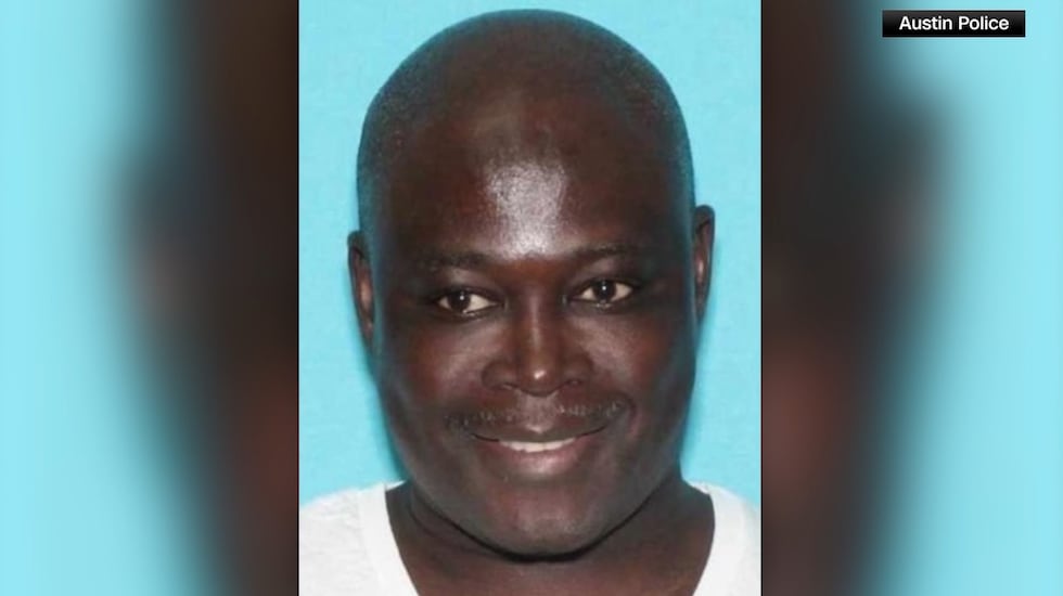 अधिकारियों ने टेक्सास के एक बार में दो लोगों की हत्या करने और 14 को घायल करने वाले बंदूकधारी की पहचान कर ली है...