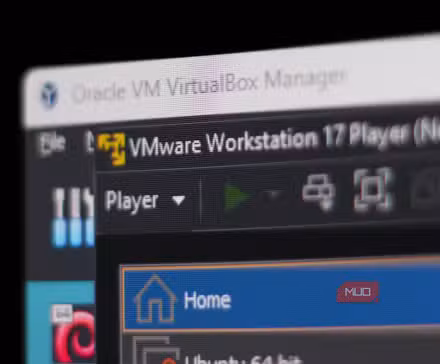वर्चुअलबॉक्स और वीएमवेयर विंडोज 11 पर चलते हैं। 