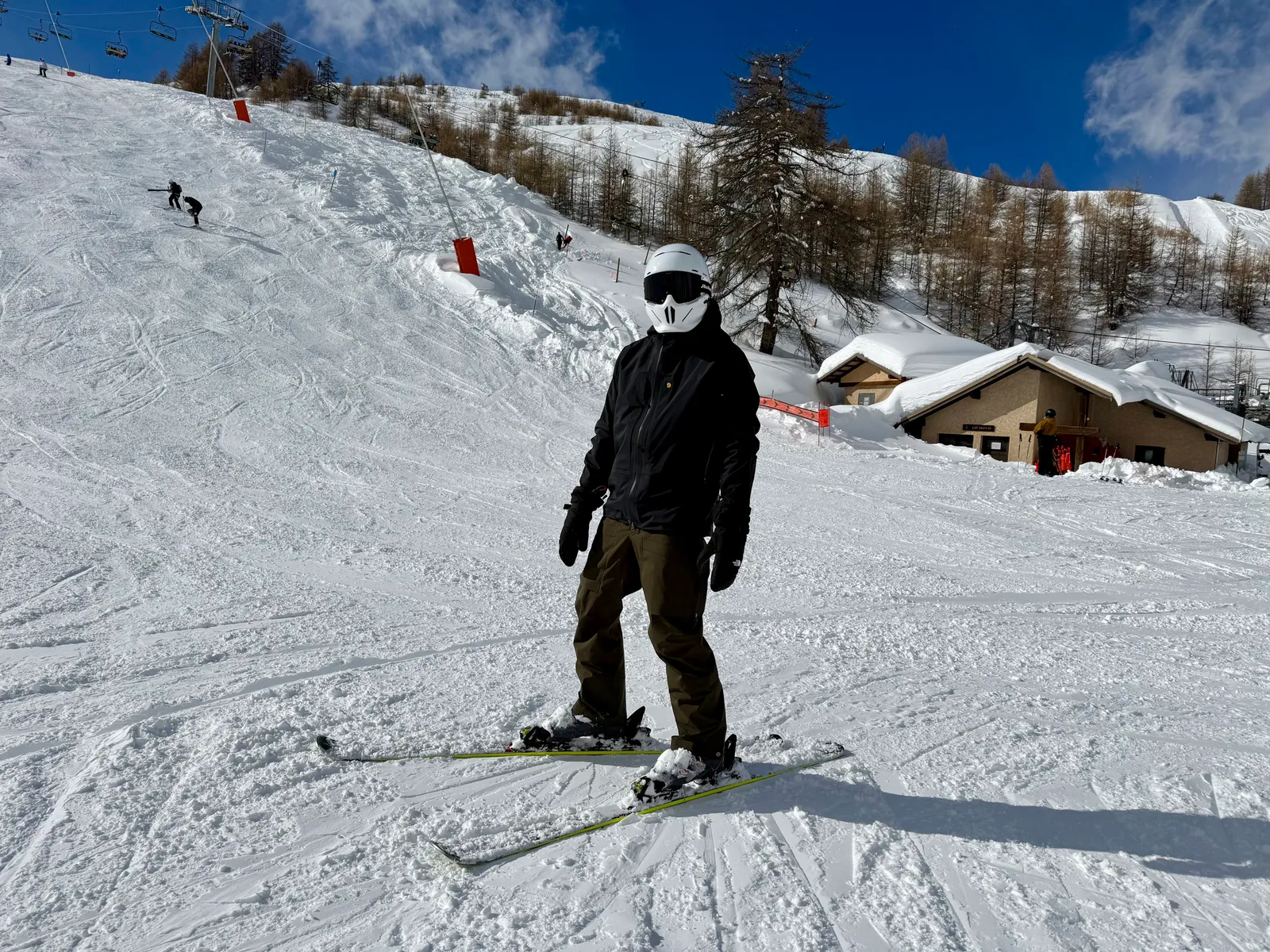 RG2 का पूर्ण चेहरा सेटअप सामाजिक स्कीइंग के लिए अनुकूल नहीं साबित हुआ।