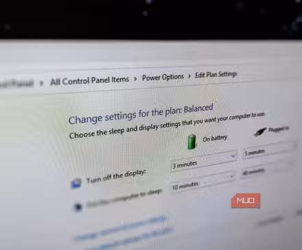 विंडोज़ कंट्रोल सेंटर में पावर प्लान सेटिंग्स।