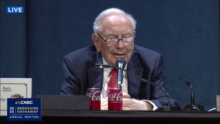 वॉरेन बफेट: ग्रेग एबेल को साल के अंत में बर्कशायर का सीईओ बनना चाहिए