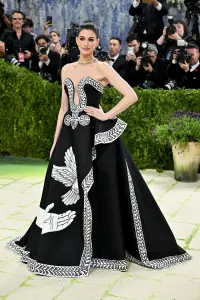 Anne Hathaway at The 2026 Met Gala Celebrating "Costume Art" held at The Metropolitan Museum of Art on May 04, 2026 in New York, New York.