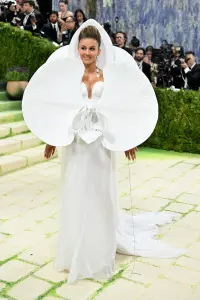 Natasha Poonawalla at The 2026 Met Gala Celebrating "Costume Art" held at The Metropolitan Museum of Art on May 04, 2026 in New York, New York.