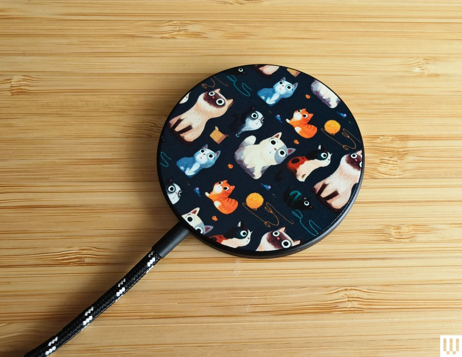 Image may contain Racket Sport Tennis and Tennis Racket